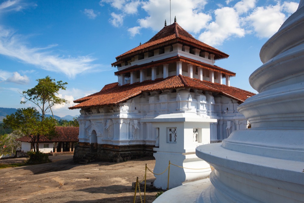 Lankatilaka Temple, Kandy